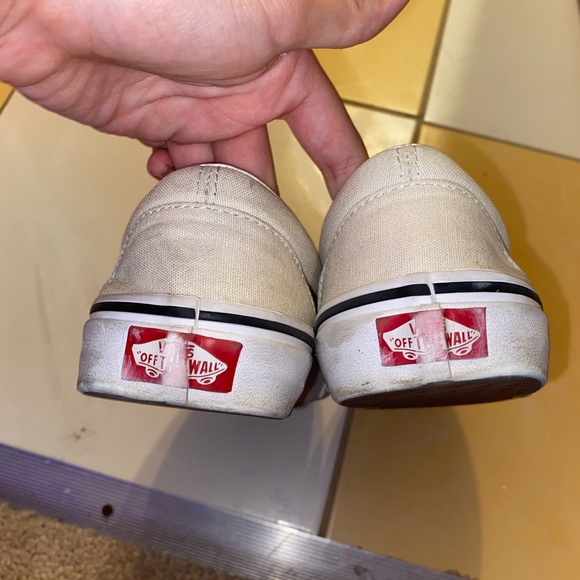Vans - Picture 4 of 4